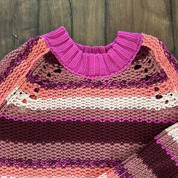 Free people 
DEVON SWEATER- FUCHSIA ROSE COMBO - Picture 7 of 7